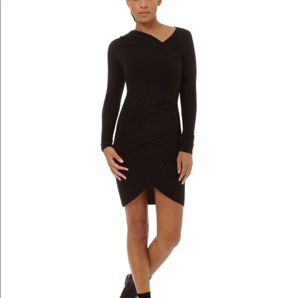 Aritzia Wilfred Free Klum Dress